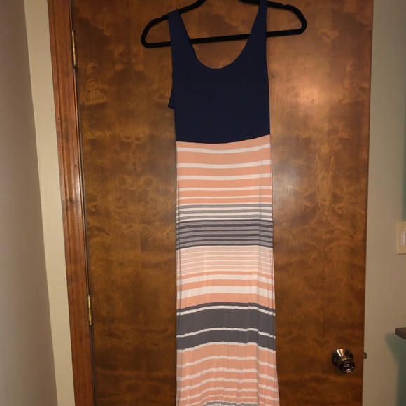 Market & Spruce Dresses & Skirts - Market & Spruce maxi dress